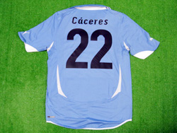 Uruguay 2010 Home #22 CACERES　ウルグアイ代表　ホーム　マルティン・カセレス　ユベントス＆バルサ所属
