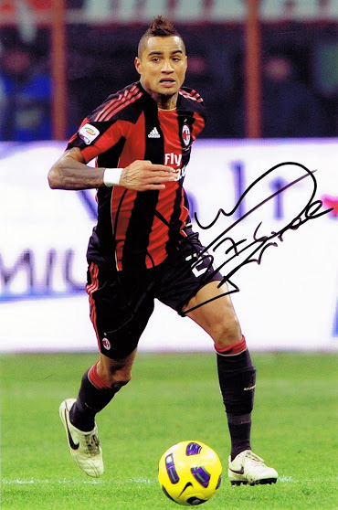 ACミラン 直筆サイン入りフォト AC Milan 2010-2011 イブラヒモビッチ