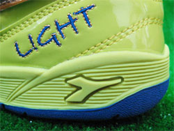 ディアドラ フットサルシューズ Light
